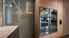 Gaggenau Expressive Küchengeräte | Rimadesio Velaria Schiebetüren | Grünbeck Einrichtungen Wien