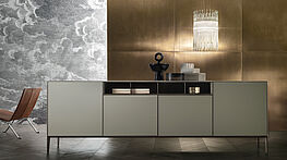 rimadesio-self-up-anrichte-kommode-offen-gruenbeck-wien-auf-fuessen-modern-design-grau-hellgrau-beige-aus-glas-interior-design-innenarchitektur