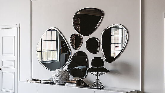 Die Cattelan Italia Hawaii Spiegel erinnern mit ihrer Form an die Hauptinseln des Archipels von Hawaii.
Erhältlich in 5 Größen und in 3 Glas Ausführungen