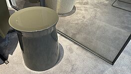Der Poliform Beistelltisch Dama ist bei Grünbeck Einrichtungen als Ausstellungsstück im Design Sale günstig verfügbar.
Abverkaufspreis gültig für unser Ausstellungsstück, Abholpreis, solange verfügbar.