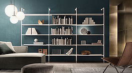 rimadesio-zenitregal-weiss-gruenbeck-wien-wandregal-minimalistisch-modern-aluminium-glas-vienna-interior-design-innenarchitektur-flagshipstore