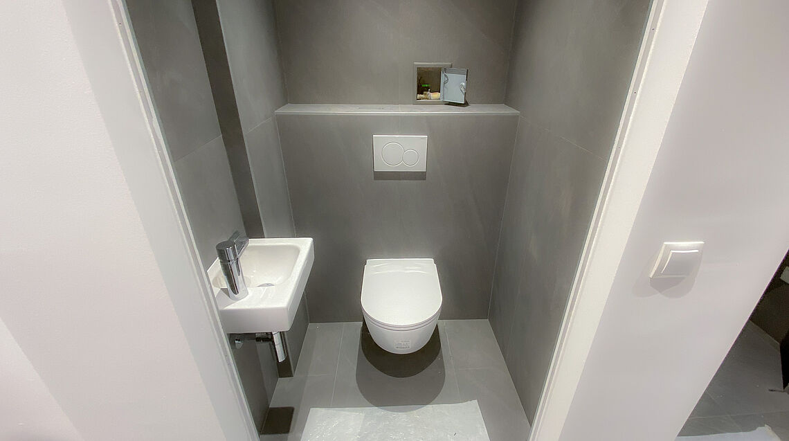 Grünbeck Innenarchitektur realisiert Projekte, wie diesen Appartementumbau samt neuer Küche und neuem Bad von der Idee zur Umsetzung: Planung, Gesamtkonzept, Umsetzung , Montage