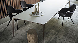 Rimadesio Long Island Esstisch oder Bürotisch | Schnellieferprogramm | Gestell Aluminium in verschiedenen Farben | Deckplatte in Mattglas