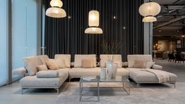 The JAZ modular sofa by Rolf Benz is available at Grünbeck Einrichtungen Vienna