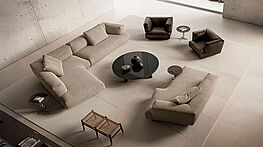 Flexform Loungescape Sofa-Design Antonio Citterio- ein organisches Sofa mit abgeschrägtem Untergestell-erhältlich bei Grünbeck Einrichtungen