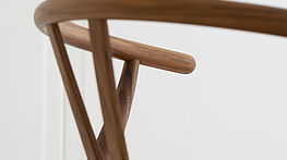 Carl Hansen & Son | Hans J. Wegner  CH24 teak detail 3 | Gruenbeck interiors vienna