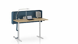 vitra-tyde-schreibtisch-hoehenverstellbar-mit-intergrierten-auslaessen-steckdosen-home-office-buero-grünbeck-gruenbeck-einrichtungen-wien-schauraum-haendler-designhouse-interior-design-vienna-innenarchitekturbuero-einrichtungshaus-moebelhaus-designmoebel-markenmoebel