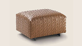 Flexform Bangkok Pouf Hocker mit Ledergeflecht made in Italy im Grünbeck Showroom Wien