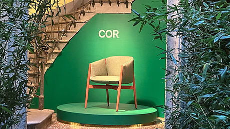 Cor Kagu Sessel | Neu von der Möbelmesse Mailand 2025 | Foto Stefan Grünbeck Wien