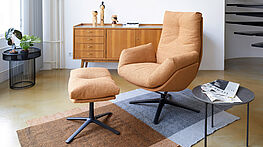 The COR Cordia collection includes this cozy lounge chair, which is now available at a special promotional price at Grünbeck Einrichtungen to celebrate its 10th anniversary.