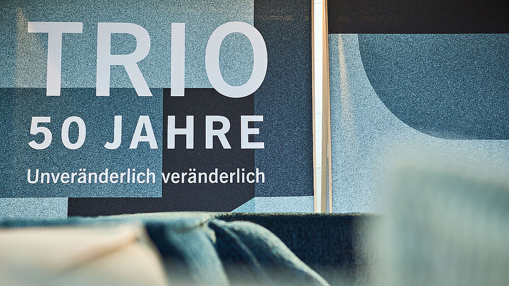 50 Jahre COR Trio bei Gruenbeck Einrichtungen in 1050 Wien. Ihr Trio Sofa jetzt zum Jubilaeumspreis!