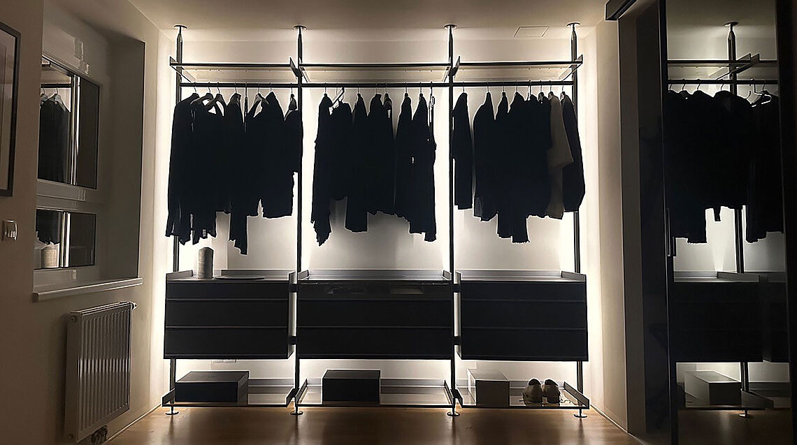 Das Innenarchitekturbüro und Designmöbelhaus Grünbeck Einrichtungen in 1050 Wien plant Ihr neues Zuhause. Vom Wohnzimmer bis zum kompletten Haus bieten wir Ihnen ein individuelles Gesamtkonzept an. Wir bieten Ihnen Designmöbel und Möbel nach Maß. Vereinabaren Sie noch heute ein Beratungsgespräch mit einem unserer Innenarchitekten.