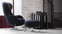 Tuya - ein echter Wittmann - im Design von J. Hayon, ein Relaxsessel mit hochwertiger Wippmechanik, stufelnlos arretierbar und 360 Grad drehbar - erhältlich bei Grünbeck Wien