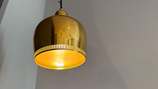 Artek Golden Bell Hängeleuchte|Vitra|Messing|Design Sale|Grünbeck Einrichtungen Wien