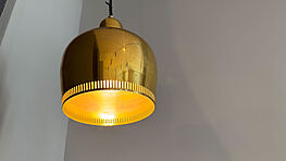 Artek Golden Bell Hängeleuchte|Vitra|Messing|Design Sale|Grünbeck Einrichtungen Wien