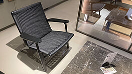 Der CH25 Lounge Chair von Carl Hansen & Søn ist jetzt bei Gruenbeck Einrichtungen im Abverkauf zu einem guenstigen Preis erhaeltlich.