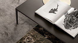 rimadesio-tray-couchtische-beistelltische-detail-glas-marmor-design-modern-luxus-gruenbeck-wien-haendler-schauraum-innenarchitektur-interior-design