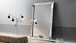 fiam-italia-caadre-standspiegel-wandspiegel-silber-design-modern-xxl-gross-luxus-rechteckig-grünbeck-gruenbeck-einrichtungen-wien-designhouse-interior-design-vienna-innenarchitekturbuero-wien-einrichtungshaus-moebelhaus-designmoebel-markenmoebel-kaufen