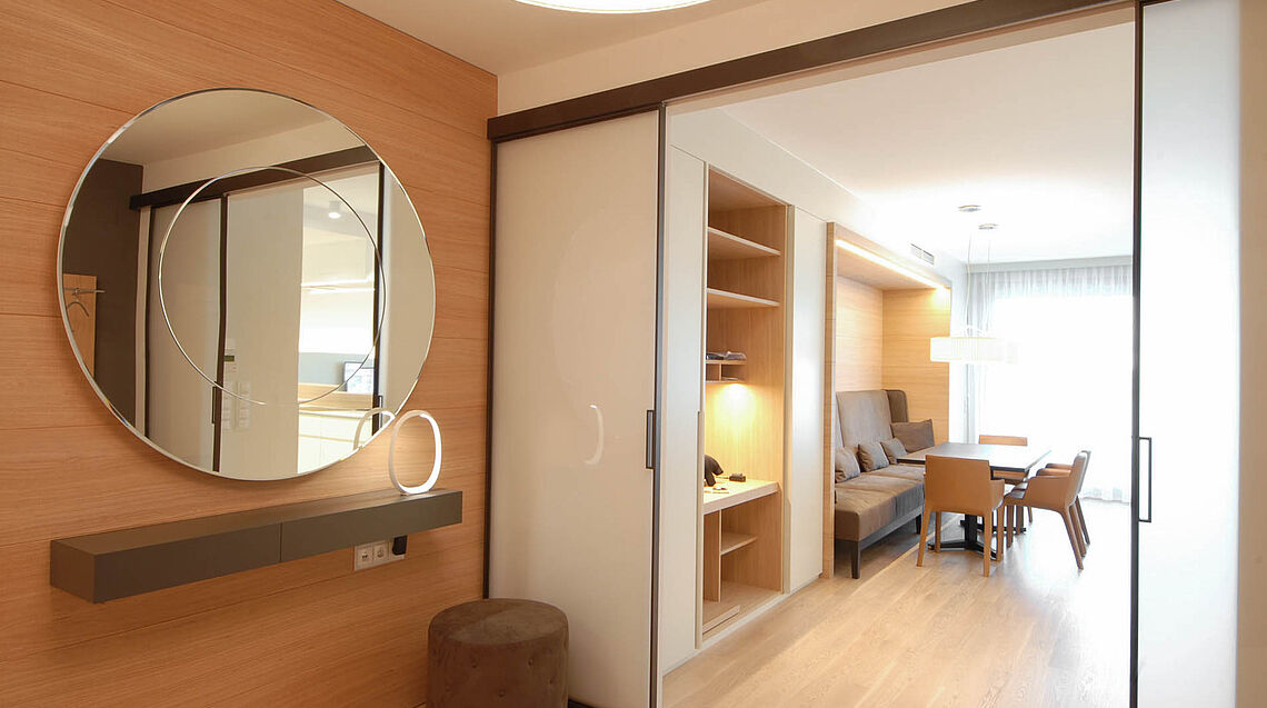 Planning and implementation of an entrance hall by Grünbeck Einrichtungen Vienna
