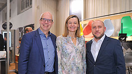 Stefan und Angelika Grünbeck mit dem Vitra Manager Thorsten Heiling auf der Die Presse Design 2018