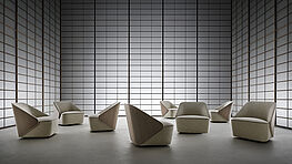 With Nest, Rimadesio presents an aesthetically elegant swivel armchair with soft and sweeping lines – available in the Rimadesio showroom Vienna by Grünbeck
